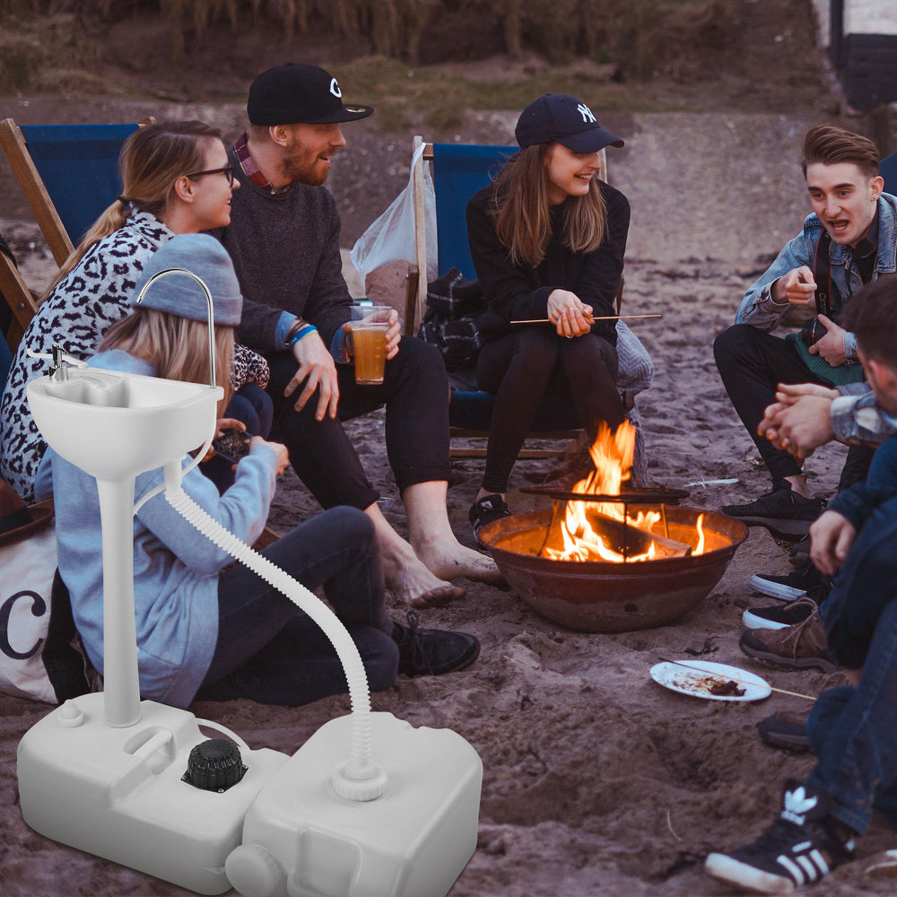 Yescom base tank shown with 17L capacity for extended outdoor use.