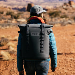 YETI Hopper M20 MagShield closed highlights secure sealing for spill-free transport.