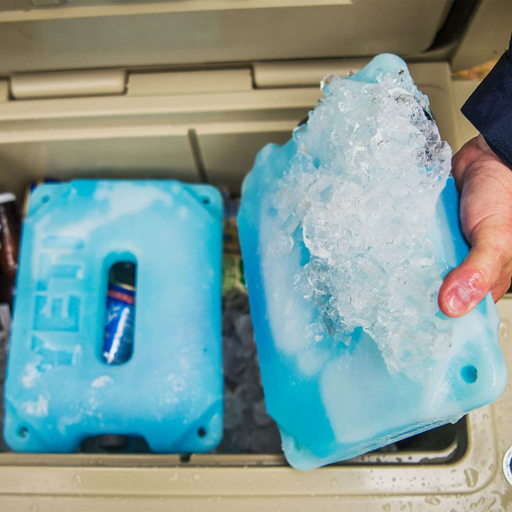 YETI ICE 1 lb Refreezable Ice Pack – Reusable Cooler Ice Pack – Canada ...