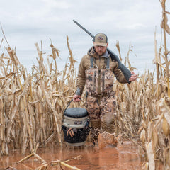 YETI LoadOut Swivel Seat demonstrates smooth 360-degree rotation for versatile positioning