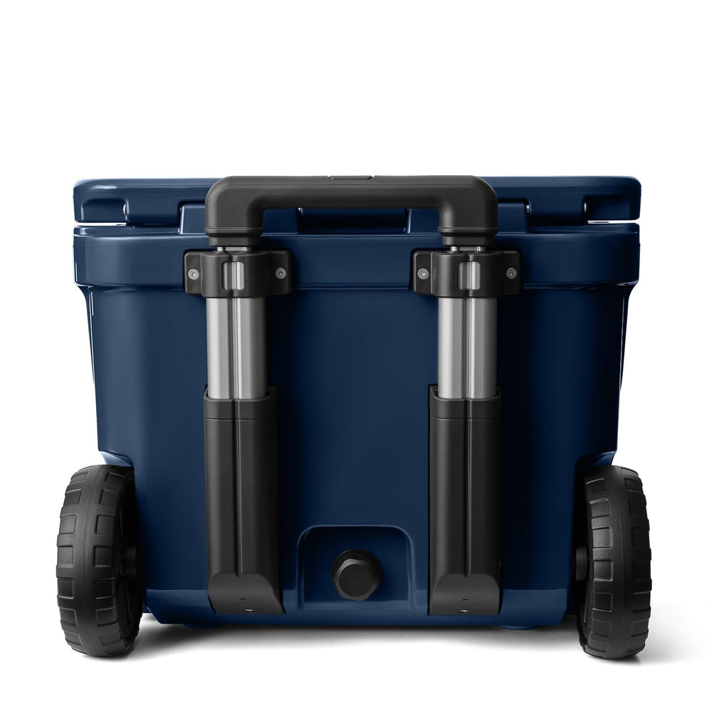 YETI Roadie 32 navy periscope handle in action for flexible height.