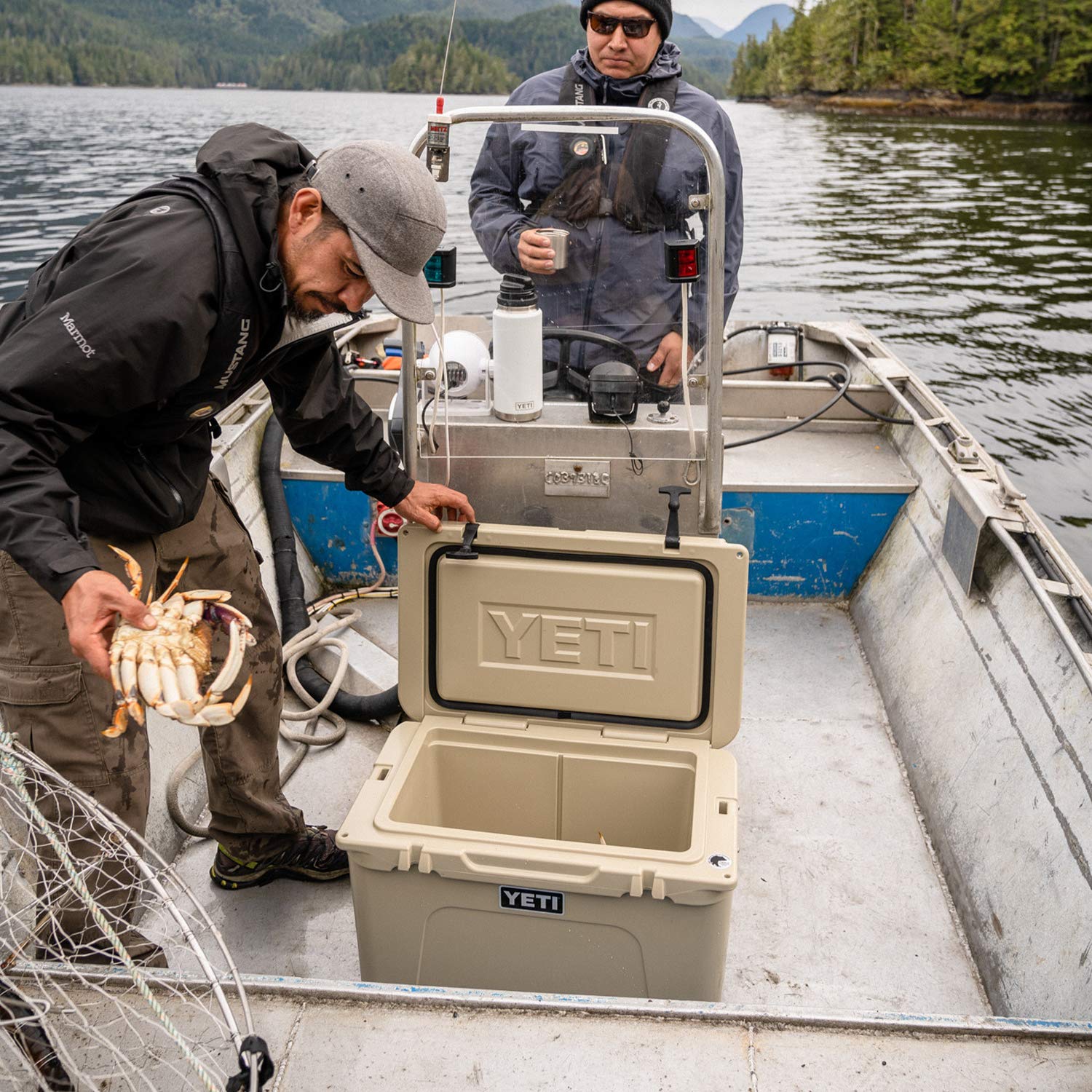 YETI Tundra 45 Desert Tan dimensions highlight capacity for beverages and snacks