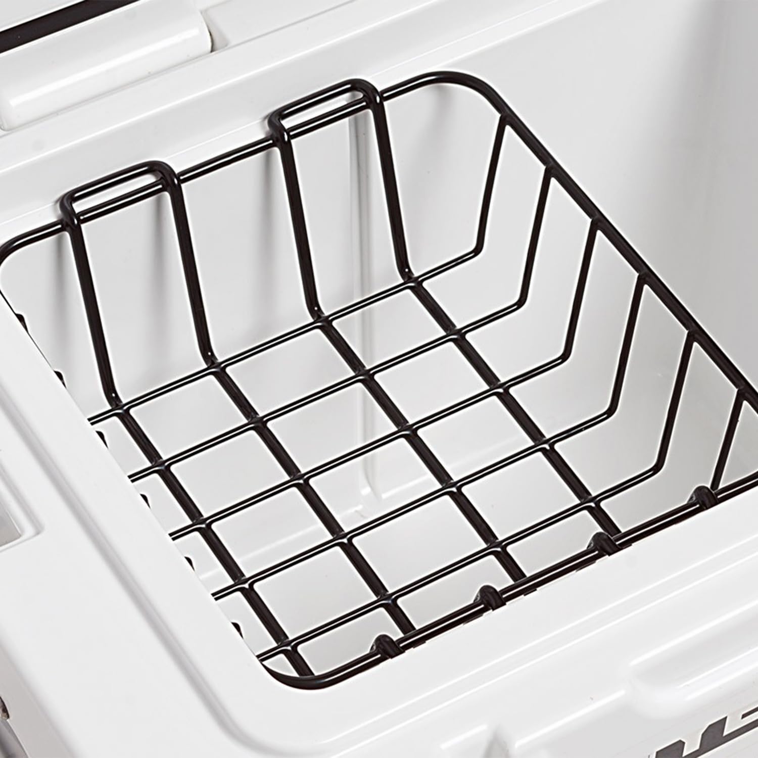 YETI Tundra dry goods basket fit-210 provides a precise compatibility for a secure fit.