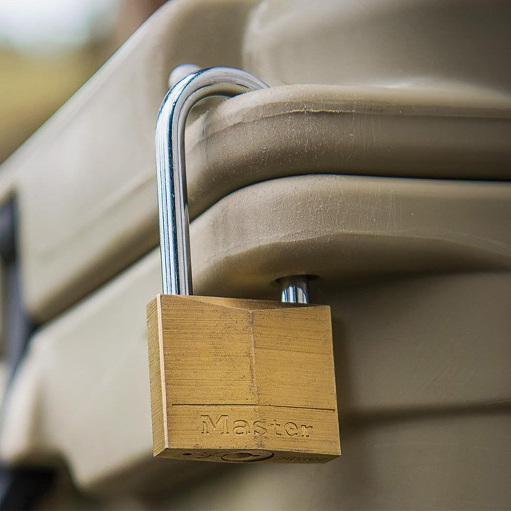 YETI two keys included with the lock set for easy access.