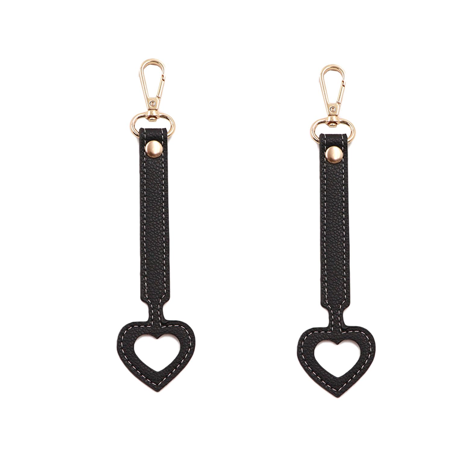 YEZILUU heart-shaped hat clip in black secures a cap on a backpack.