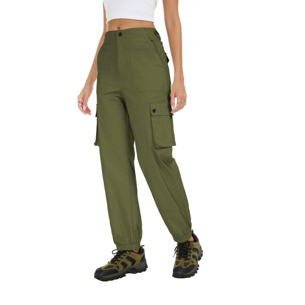YIPINK all-season cargo-pants back view emphasizes breathability and warmth for transitional weather