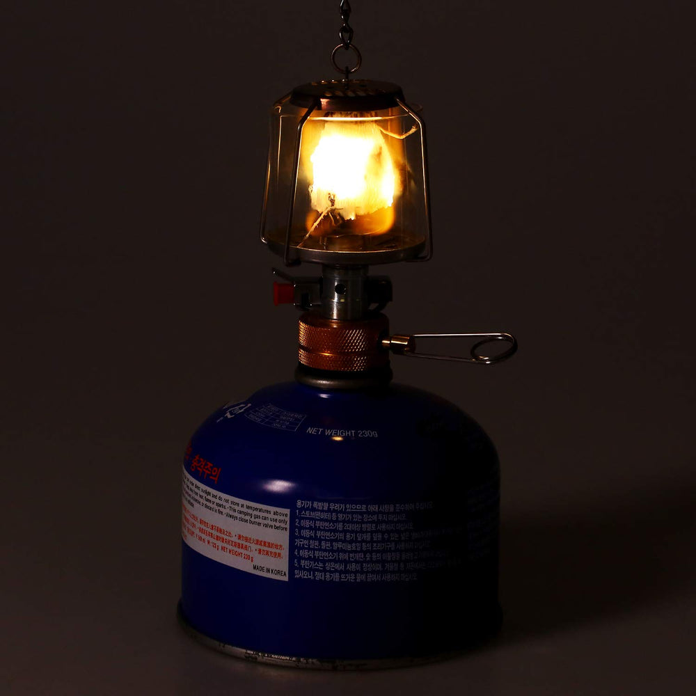 YIWENG Steam Lamp outdoor camping scene demonstrates portable lighting.