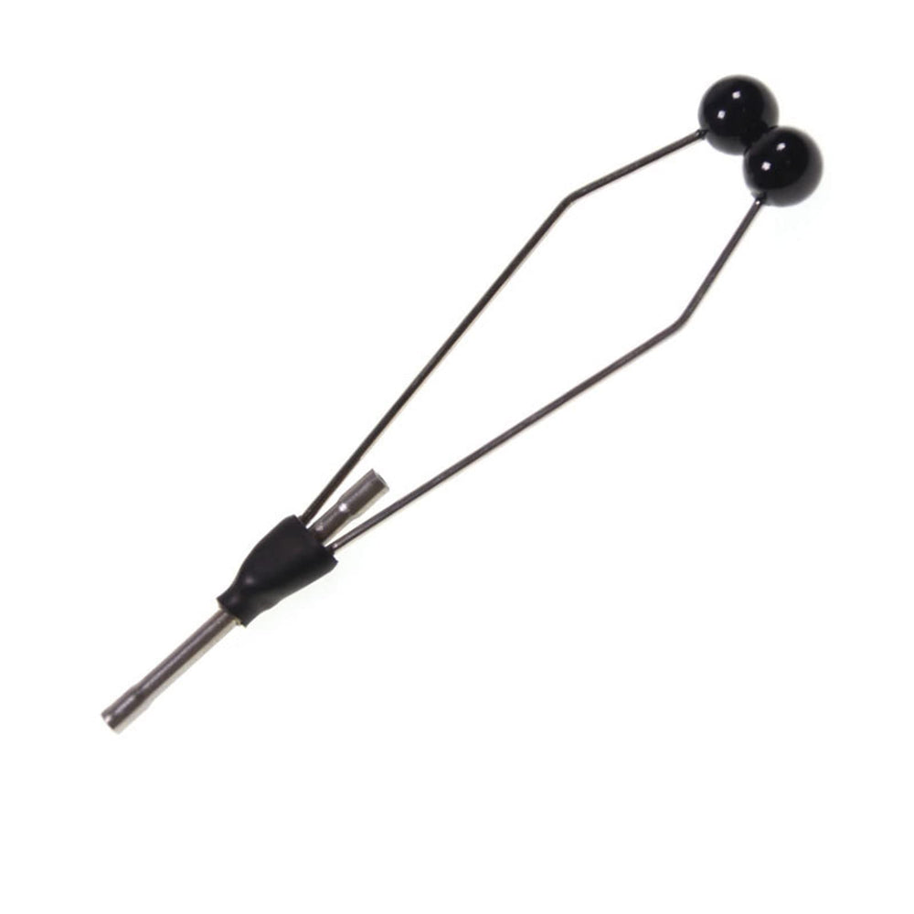 Thumb pad design reduces fraying of tying thread