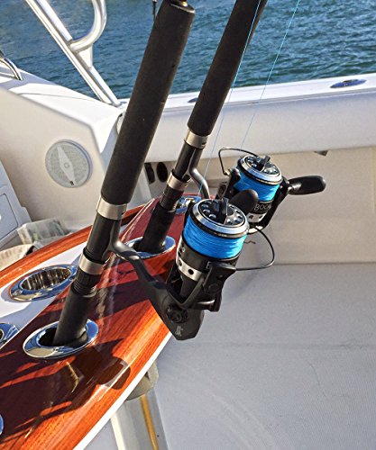 Yo-Zuri Super Braid casting in water, smooth line with low stretch.