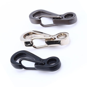 Yosoo compact edc attachment designed to minimize bulk while keeping essentials reachable