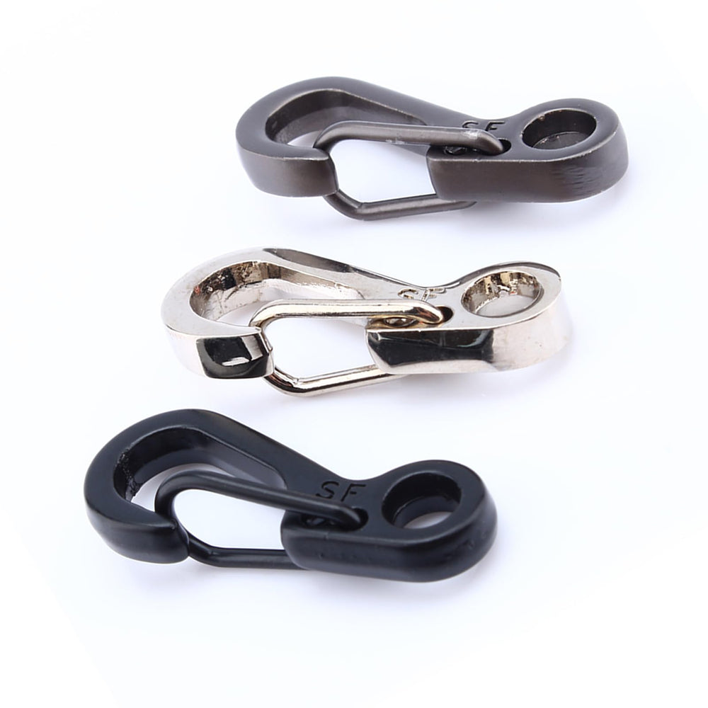 Yosoo compact edc attachment designed to minimize bulk while keeping essentials reachable