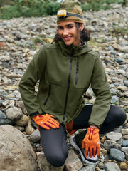 Yousify softshell outer layer resists wind and light rain for cool days