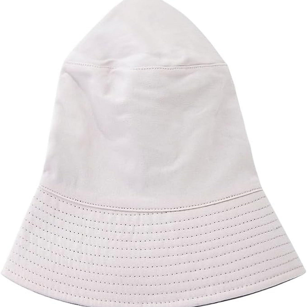 Person wearing YTNKIV oversize bucket hat during outdoor activity