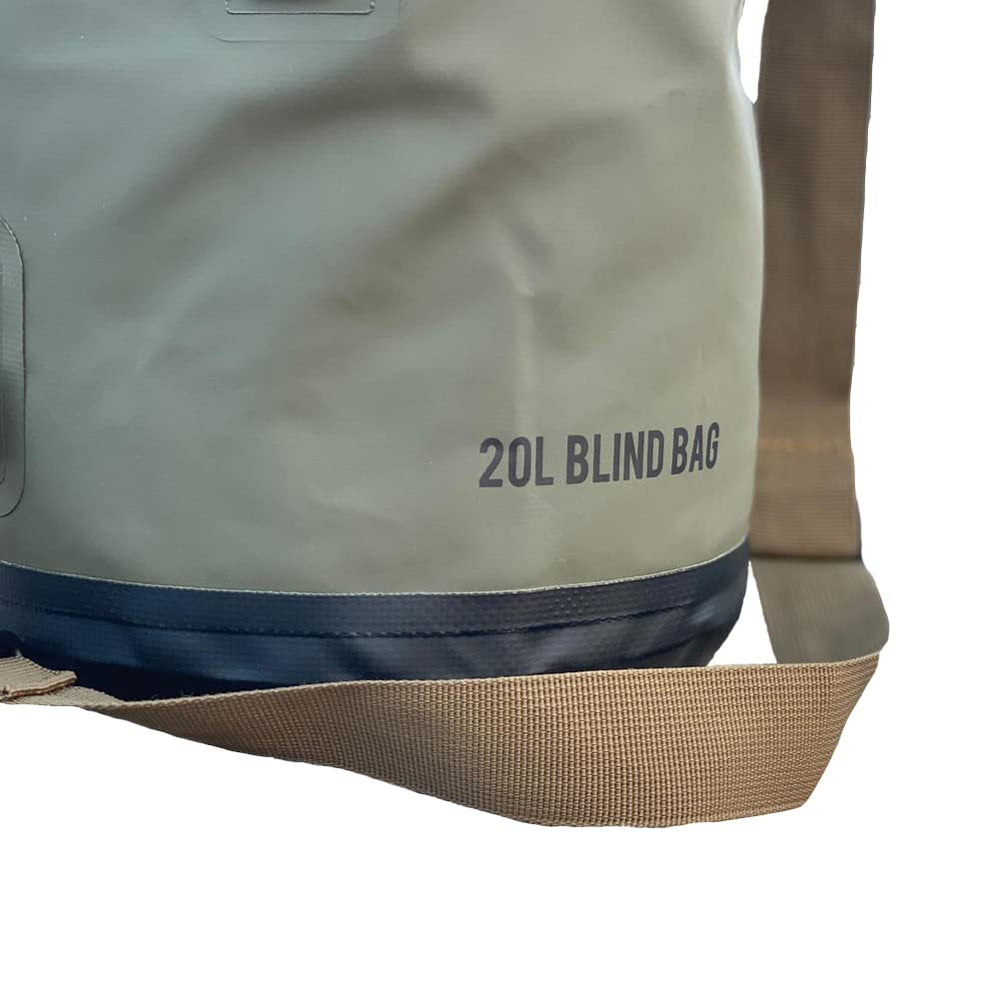 Yukon Outfitters 20L Blind Bag showing detachable sling for flexible carry