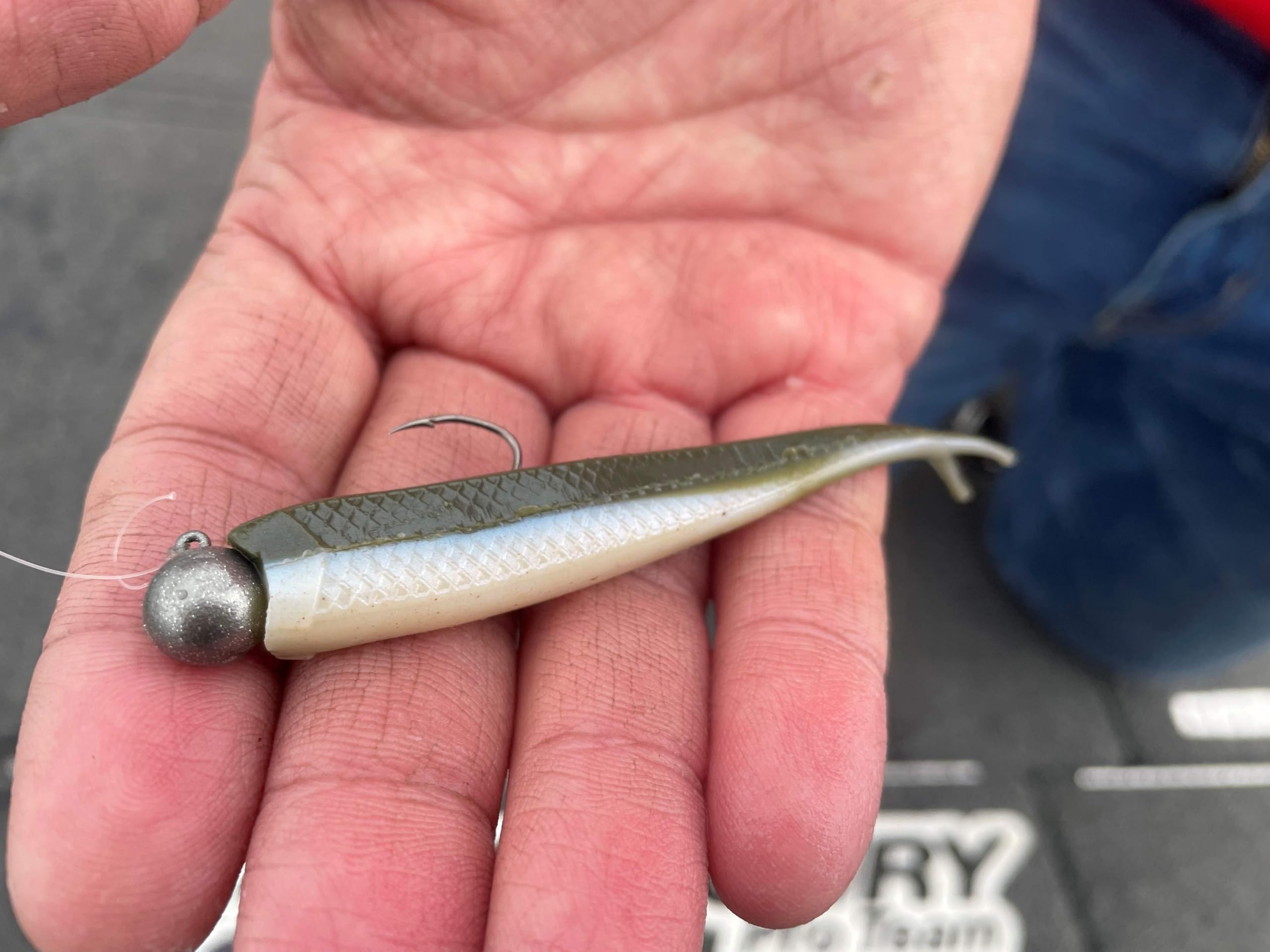 YUM FF Sonar Minnow lure profile highlights color and buoyant action