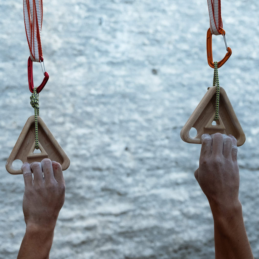 YY Vertical finger-strength training triangle strengthens grip for climbers.