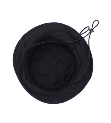 ZAPT inner pocket accommodates maps or papers during trips.