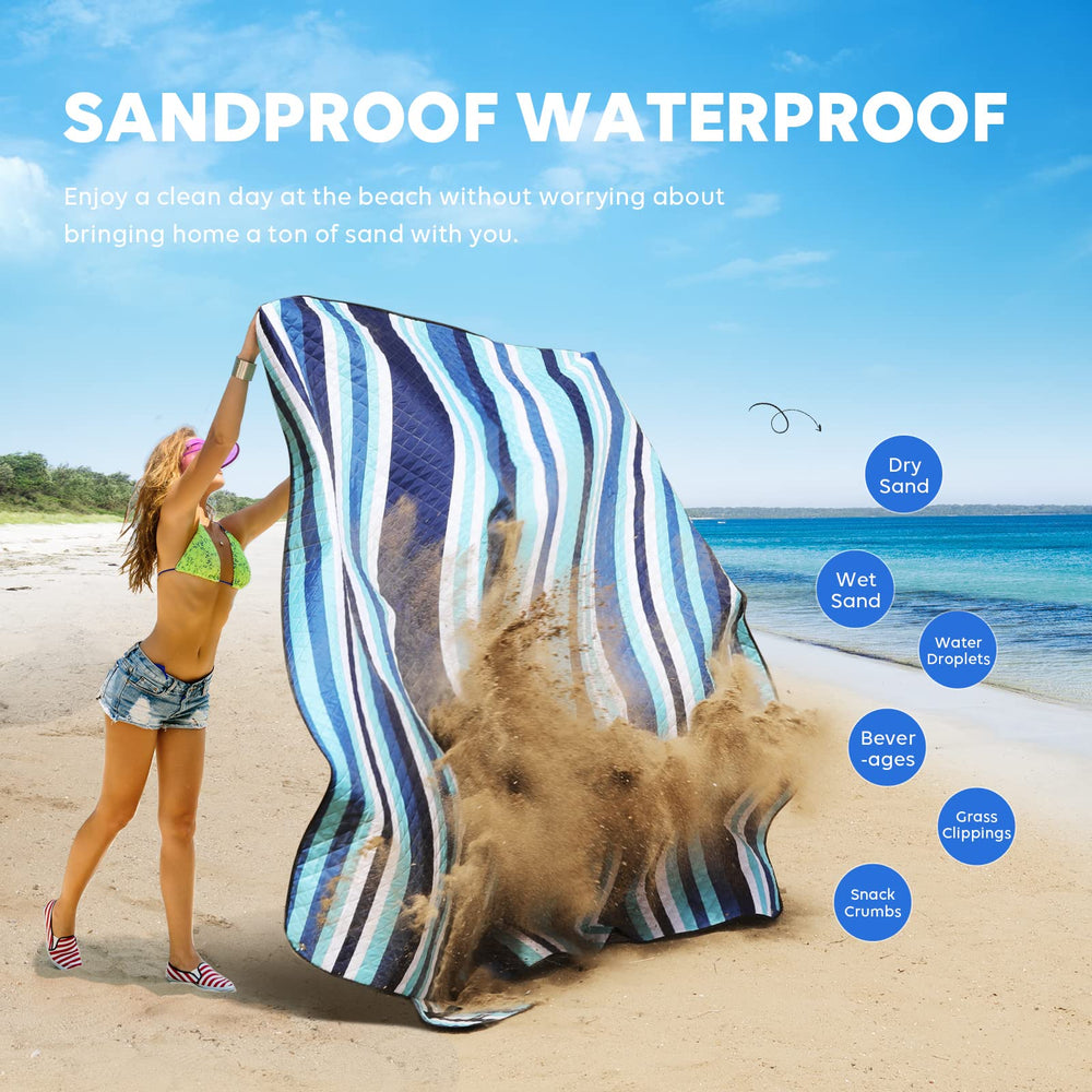 ZAZE beach blanket three-layer padding adds soft comfort on hot or rough ground.