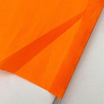 ZEPFJHE ABS-material tip-up withstands cold outdoor conditions.