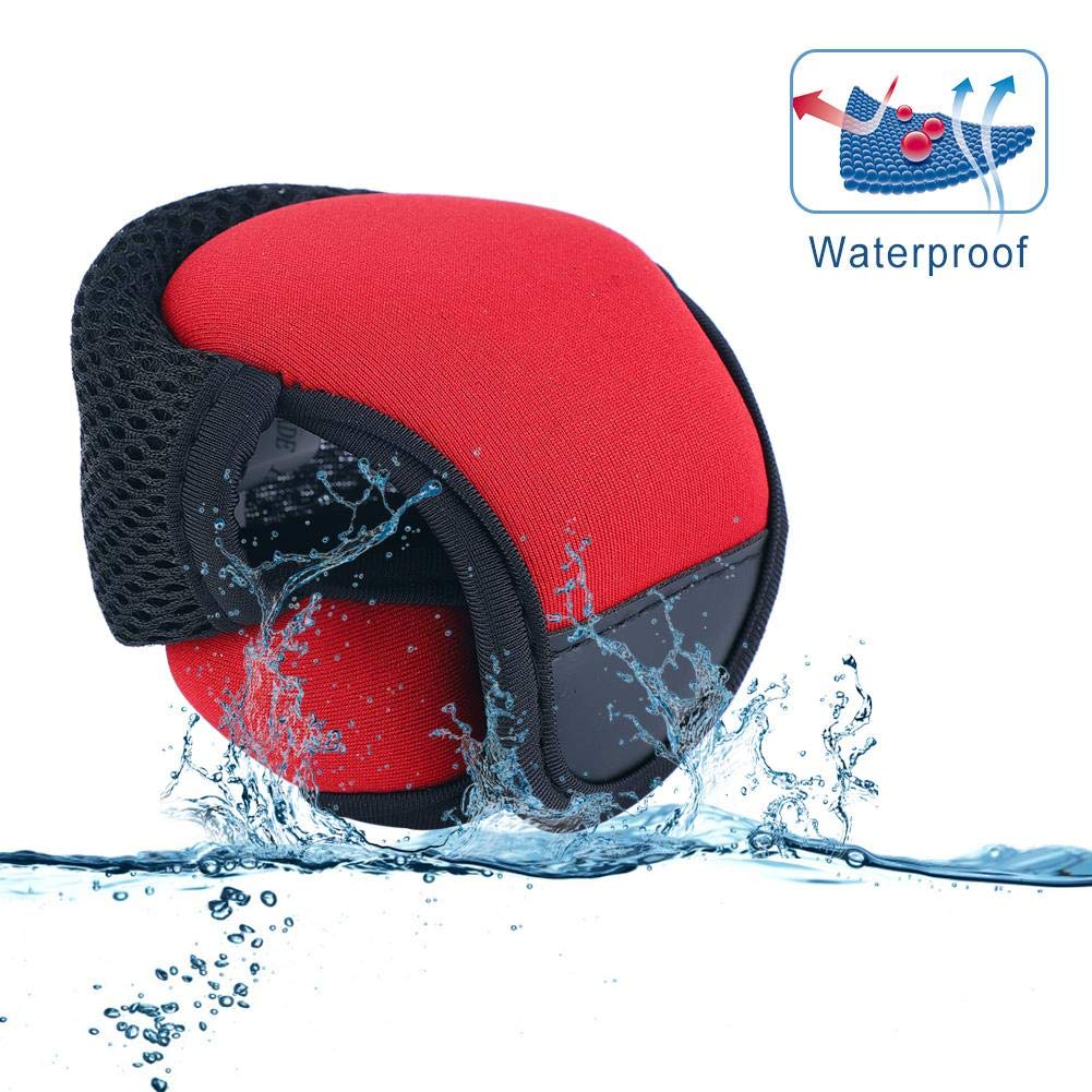 Zerone waterproof fabric guards reels from rain and splashes.