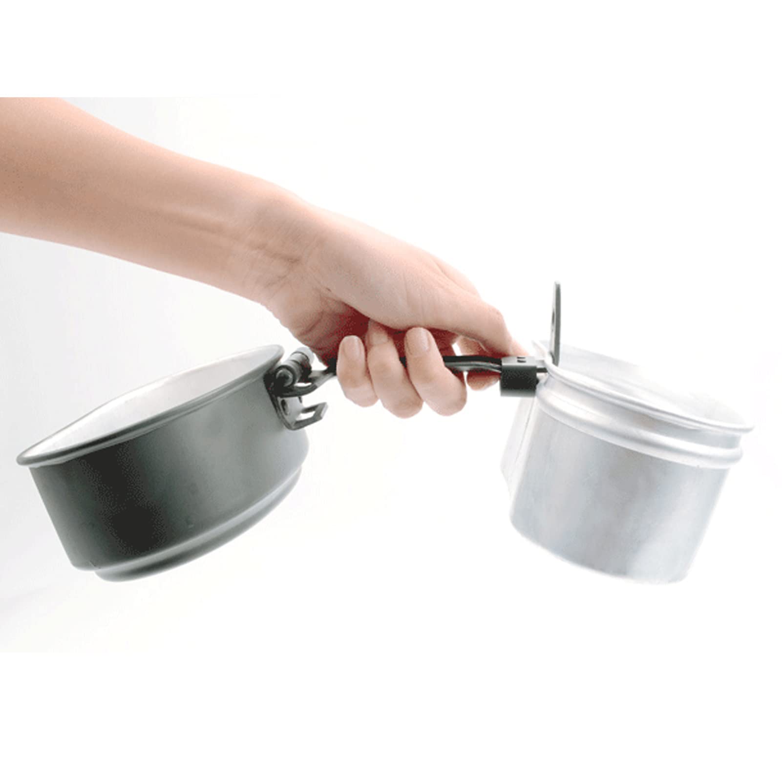 Zerone Mess Kit by campfire, ready for quick meals under the stars