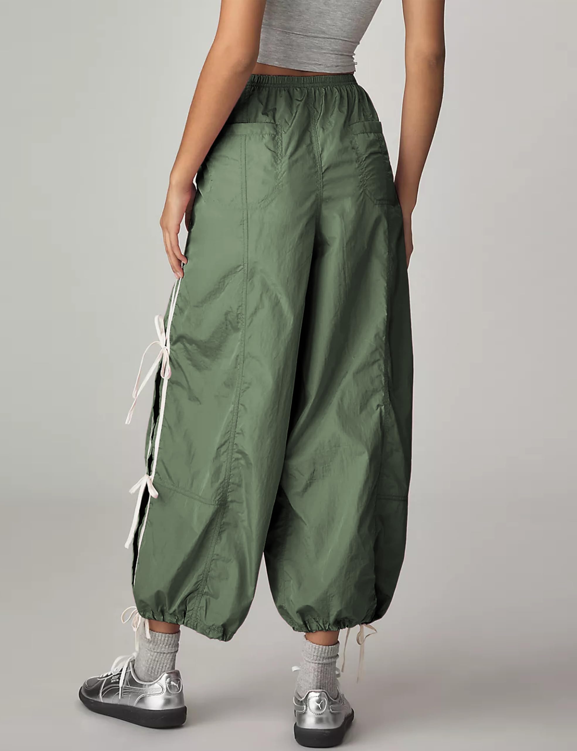 Zhiyouni parachute pants with pockets for practical storage
