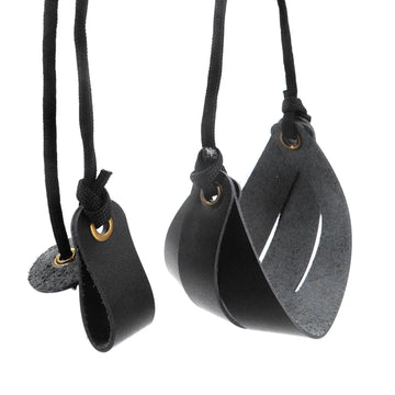 ZHUOCE slingshot features a 55 cm rope length for versatile throws.