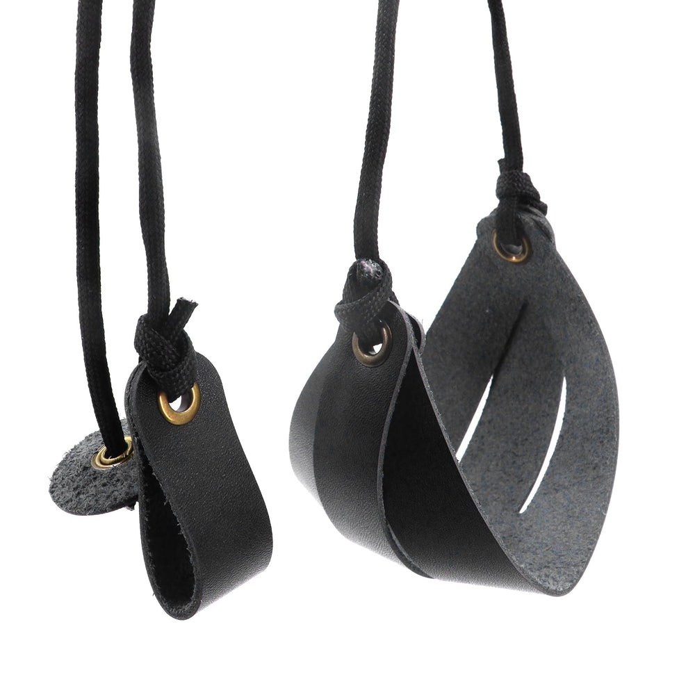 ZHUOCE slingshot features a 55 cm rope length for versatile throws.