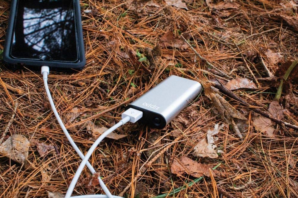 Zippo HeatBank 3 2600 mAh battery delivers hours of warmth.