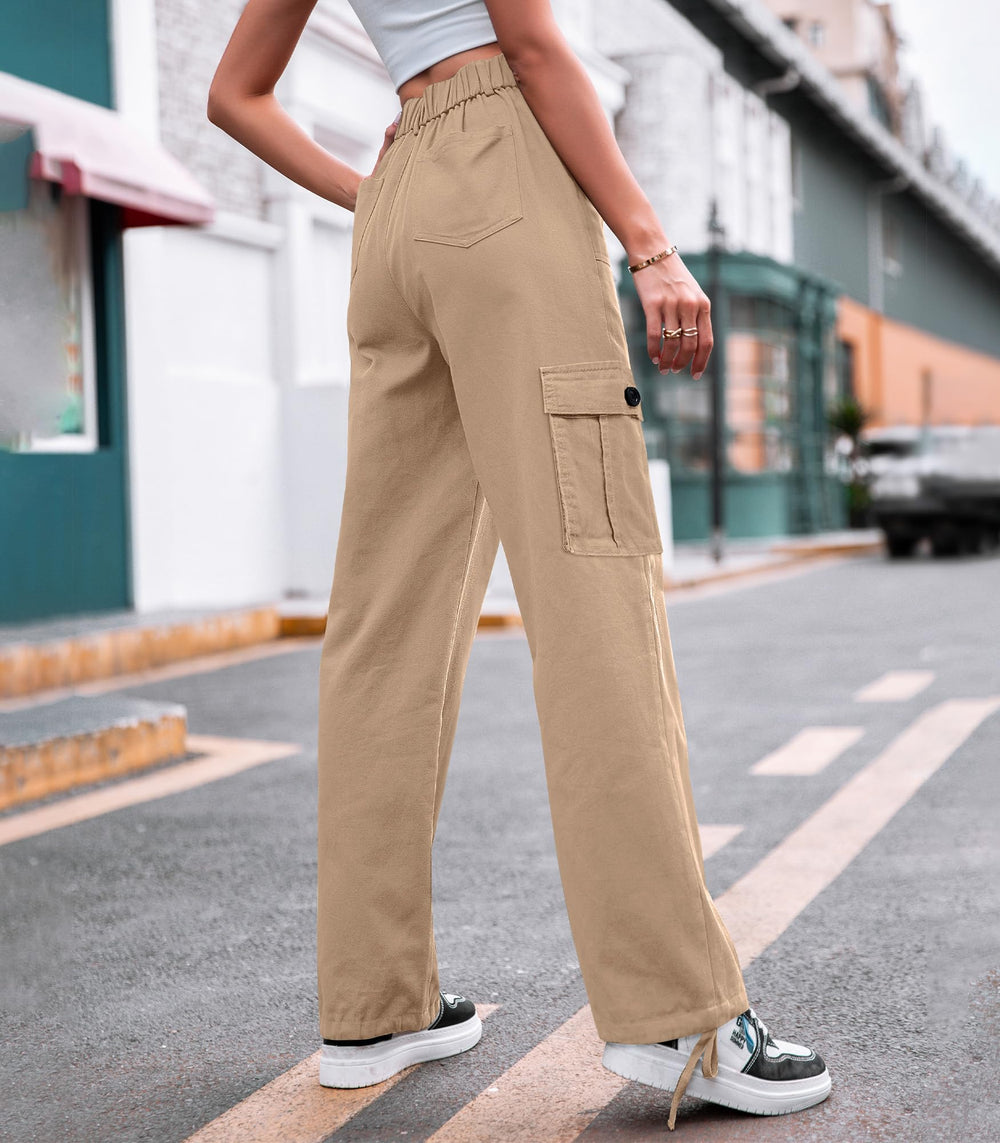 ZMPSIISA pants back waist detail emphasizing high rise and secure fit