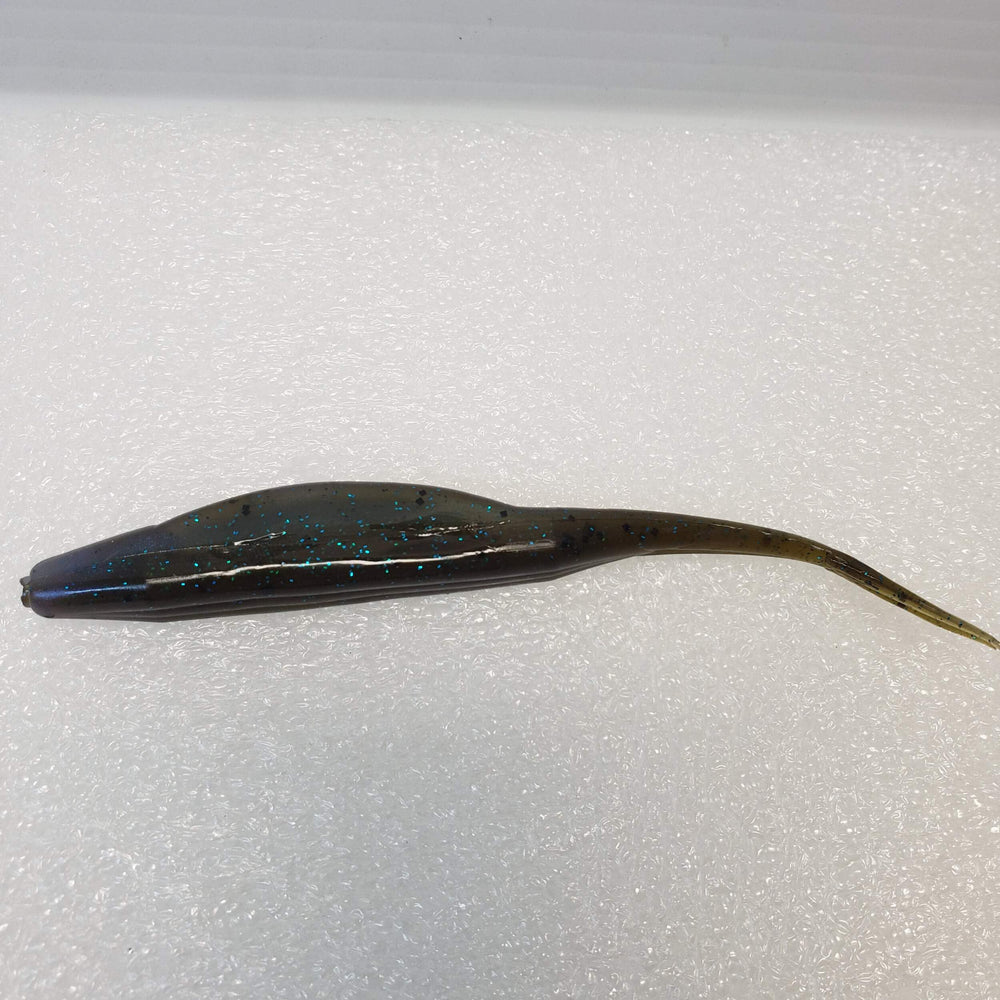 Zoom Salty Super Fluke deep belly design promotes solid hookups