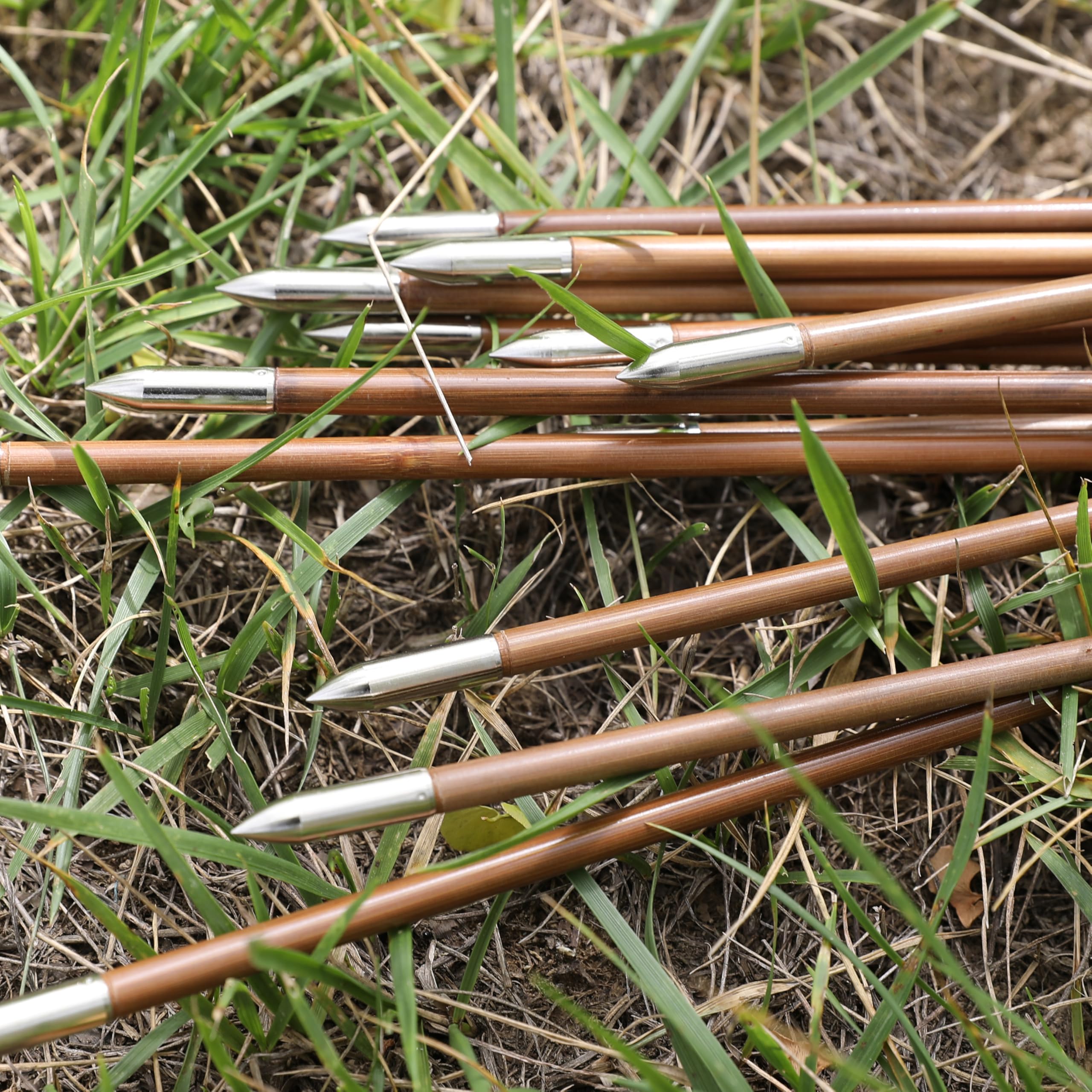 ZSHJGJR bamboo flu-flu arrows come in 6 or 12-pack for flexible practice.